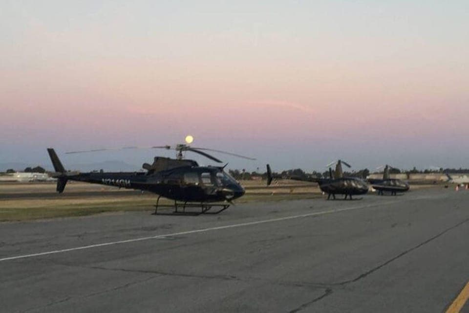 Burbank: 1 Hour Private Romantic Sunset Helicopter Tour Gallery Image 4