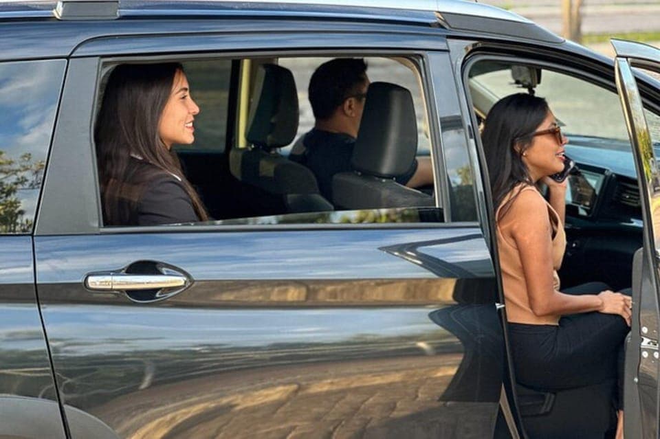 Cancun: Private Sedan and Minivan Airport Transfer Gallery Image 4