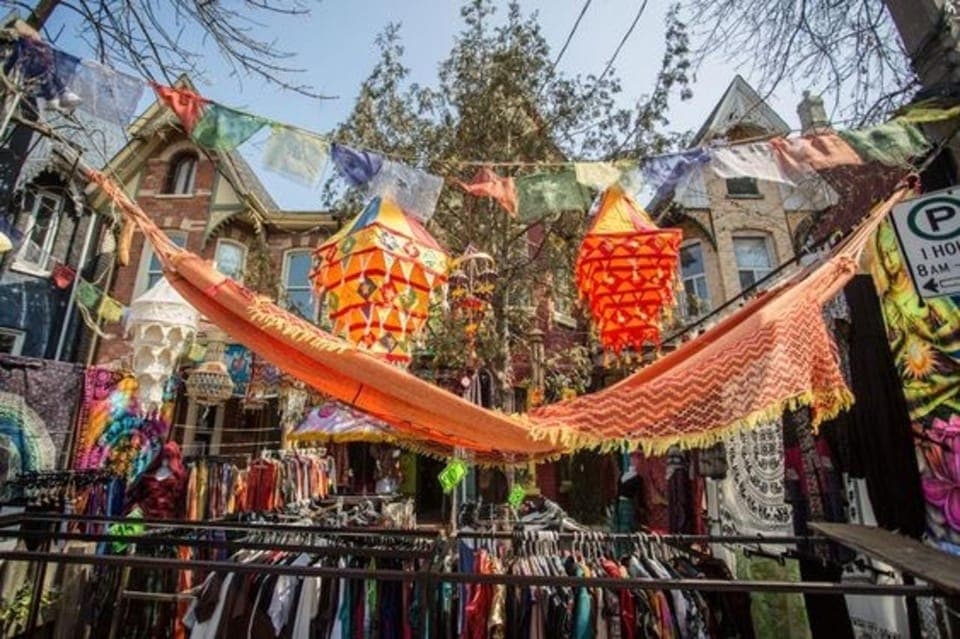 Distillery & Old Town Private Walking Tour Gallery Image 4