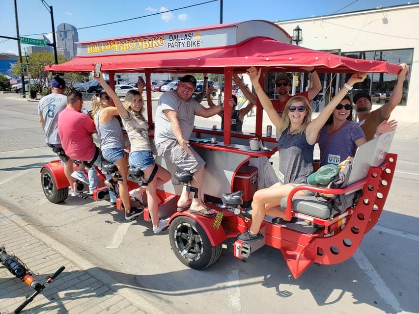 Dallas Party Bike Pub Crawl in Deep Ellum - Image 3