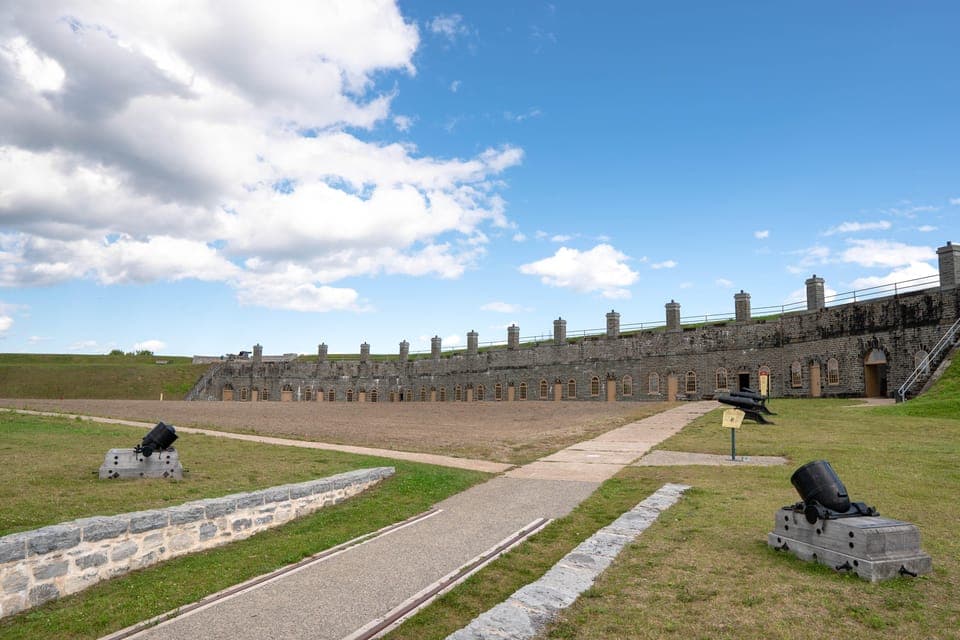 Lévis: Visit Fort Number One - Image 5