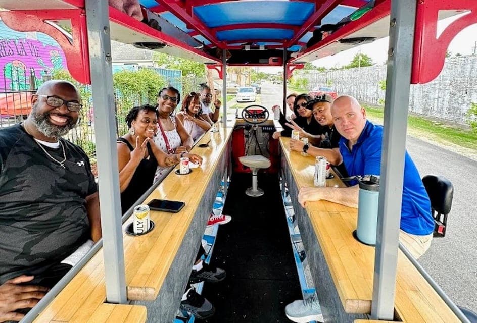 Mid-City Party Bike Bar Crawl Gallery Image 4