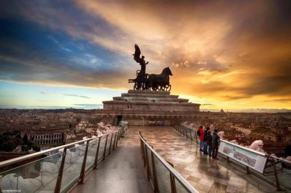 Vittoriano with Rooftop & Palazzo Venezia Hosted Entry Gallery Image 2