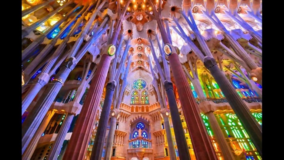 Skip-the-Line Sagrada Familia: 1.5-Hour Guided Tour Gallery Image 3