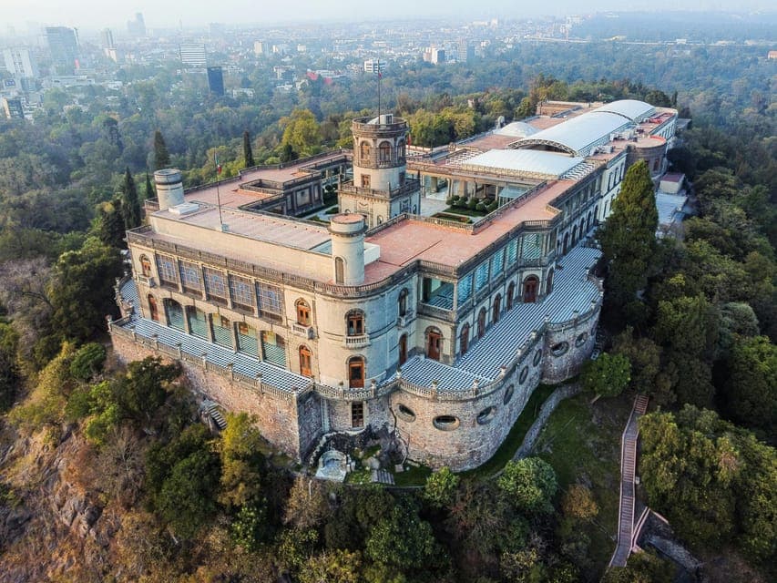 Exclusive tour of Chapultepec Castle, after-hours access - Image 2