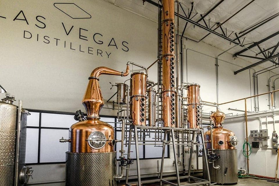 4. Distillery Tour with Tastings and Cocktails - Image 4