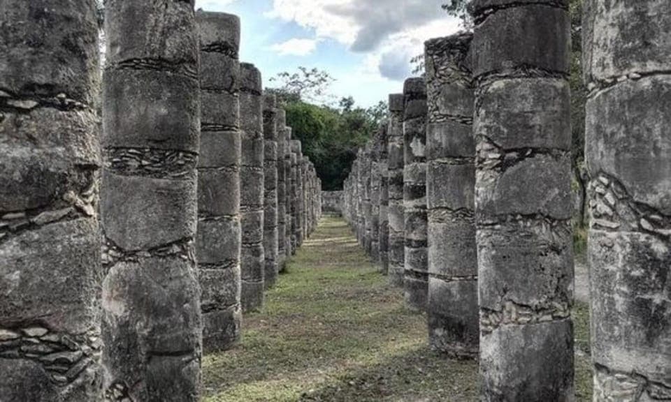 Cancun: Sightseeing Walking Tour With a Local Guide Gallery Image 4