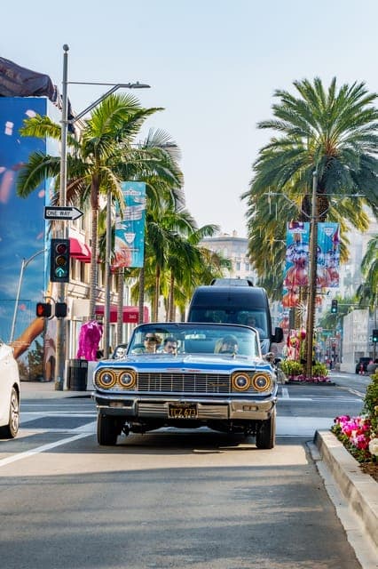Hollywood: Oscars Tour in a 1964 Impala Lowrider Gallery Image 3