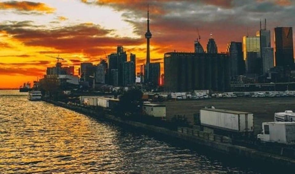 Guided Walking Tour of Must-See Attractions Gallery Image 4