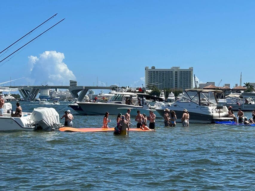 Spectacular Private Boat Tour- Downtown Fort Lauderdale Gallery Image 2