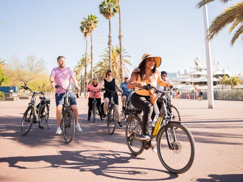Sagrada Familia or City Tour by Bike or eBike Gallery Image 2
