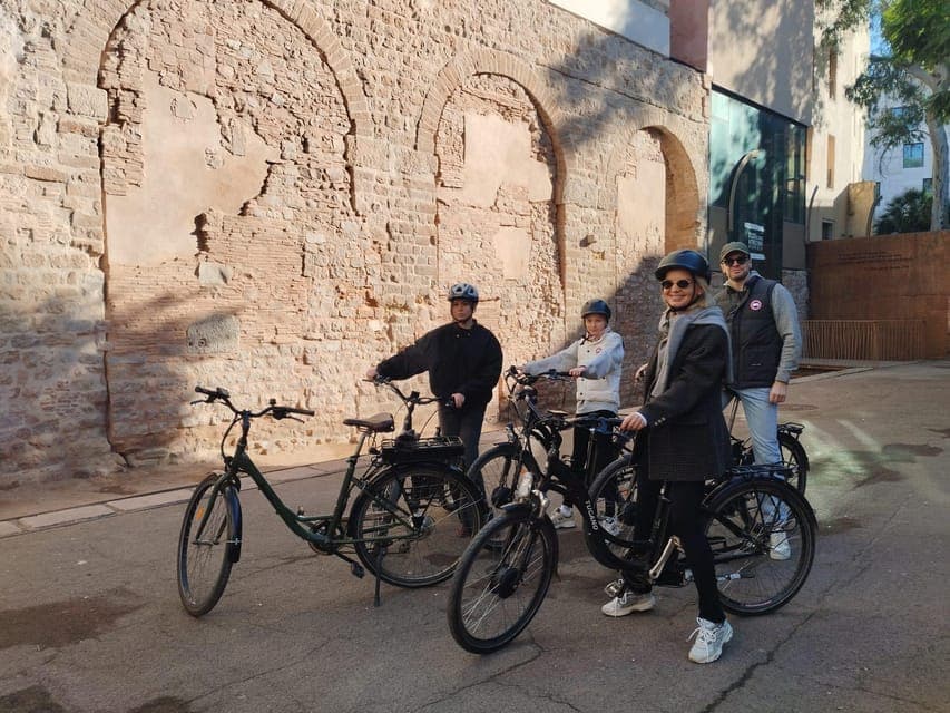 Bike Tour & Sagrada Familia Skip-the-Line Tickets Gallery Image 2