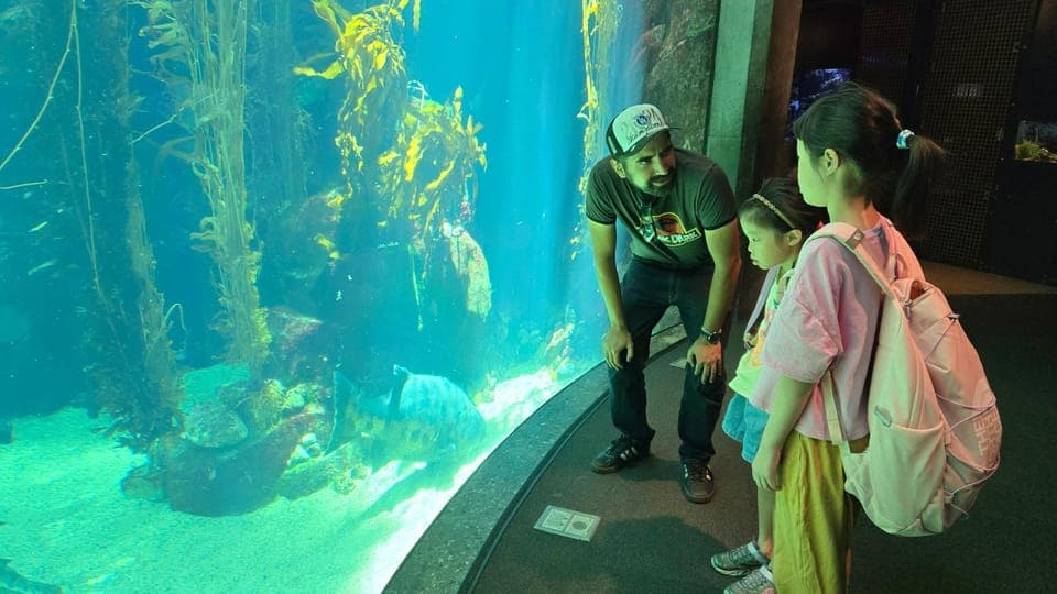 LA: Expo Park Space & Dinosaurs Tour with Cal Science Center Gallery Image 3