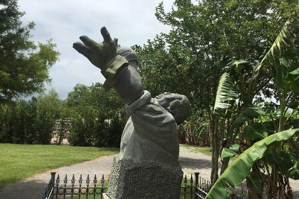 Oak Alley and Laura Plantation Guided Tour Gallery Image 3