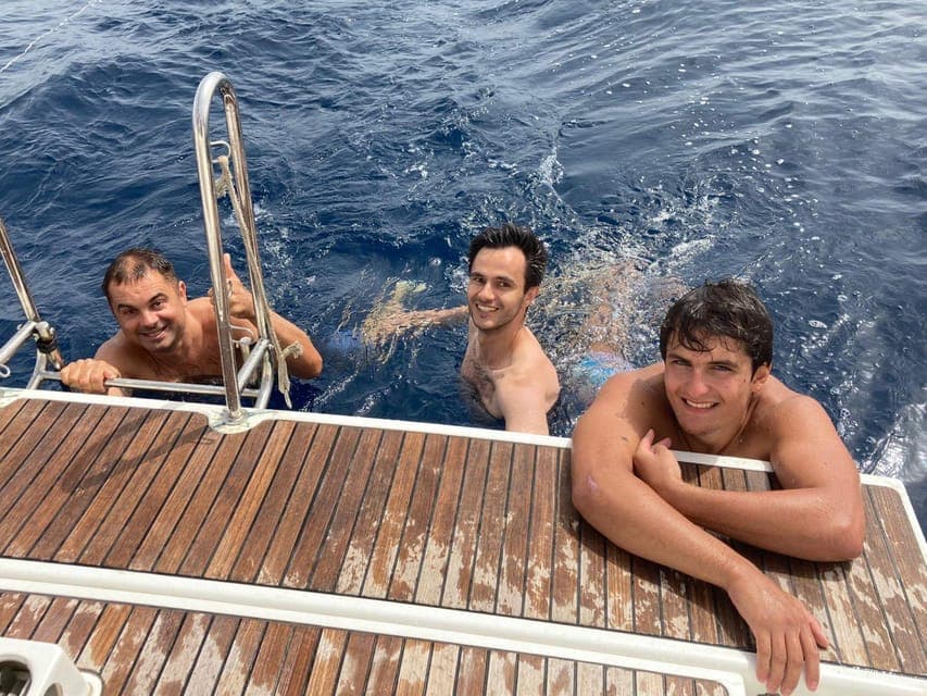 Sailing Tour + Food, Drinks, Swim & Sunset Option Gallery Image 4