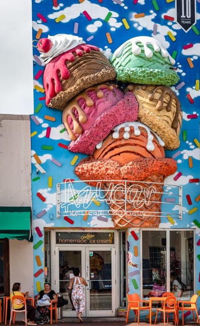 Little Havana Wow Walking Tour - Small Group Size Gallery Image 3