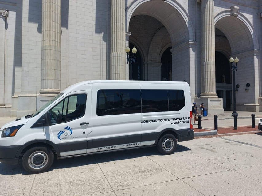 Private Washington DC Grand Tour with Changing of the Guard. Gallery Image 4