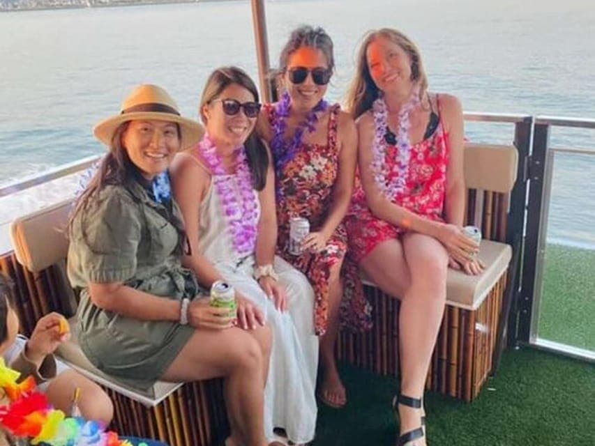 Socialize, Dance & Enjoy the Bay on Tiki Tonics Gallery Image 4