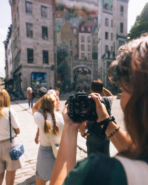 Old Quebec Art Galleries Private Walking Tour - Image 3