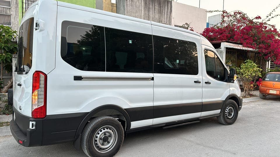 Cancun El Cuyo Private Shuttle Gallery Image 3