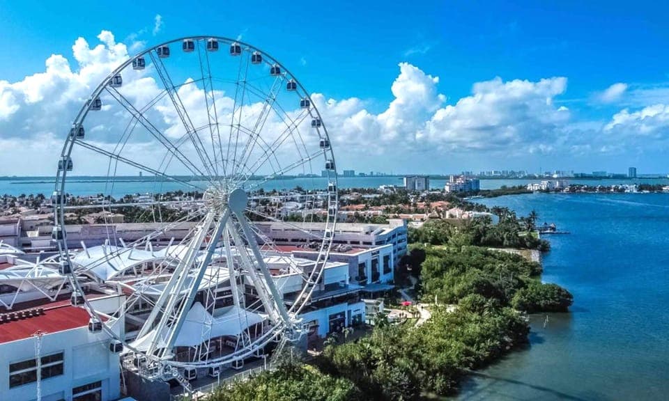 Cancun: Hop-on Hop-off Sightseeing Bus Tour and Attractions Gallery Image 1