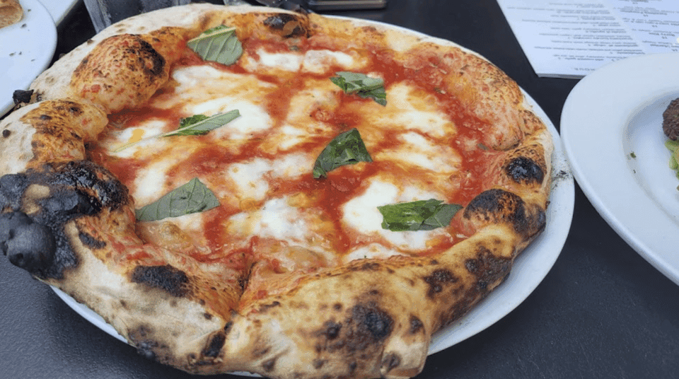 Pizza and Ice Cream Walking Tour Gallery Image 2