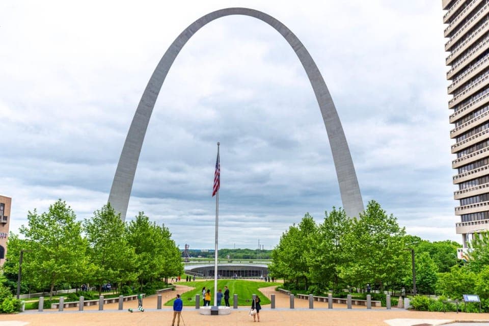 St. Louis Walking Tour with St Louis Arch Ticket - Image 8