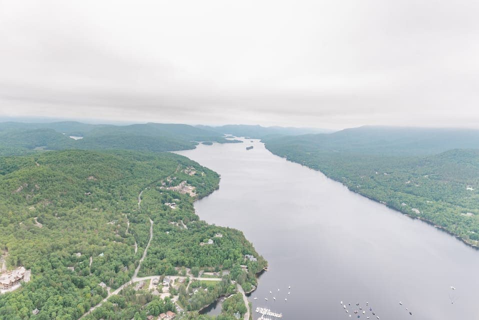 Mont Tremblant: Helicopter Tour with Optional Stopover Gallery Image 4