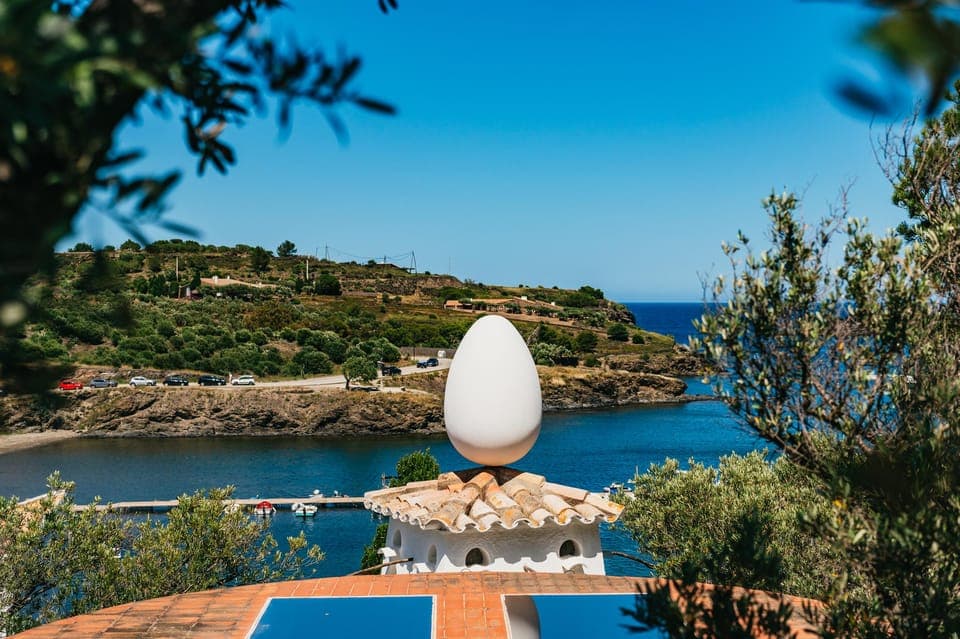 Dali Museum, House and Cadaques Guided Tour Gallery Image 4