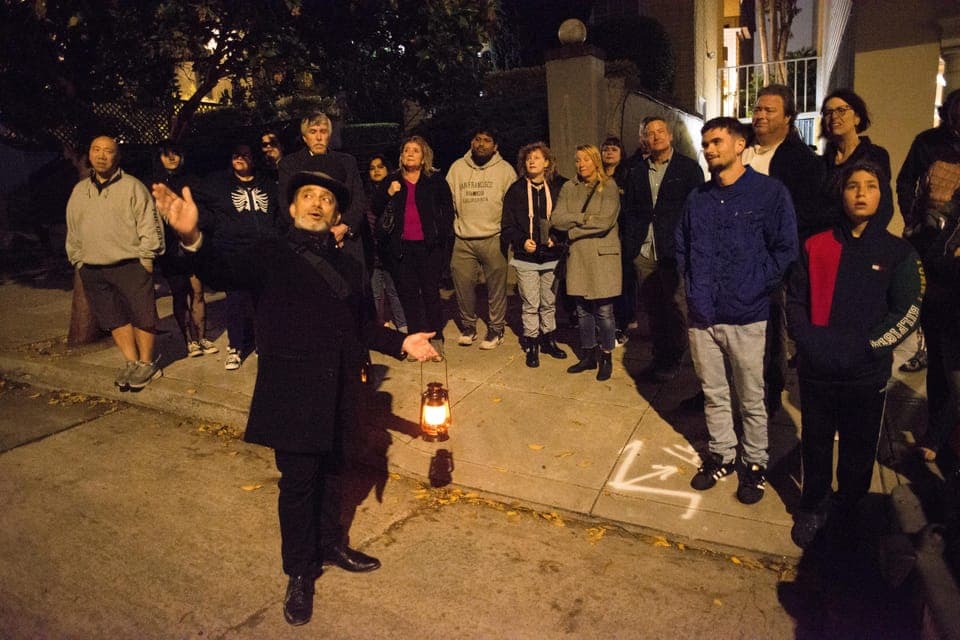 San Francisco Ghost Hunt: Haunted History Walking Tour Gallery Image 3