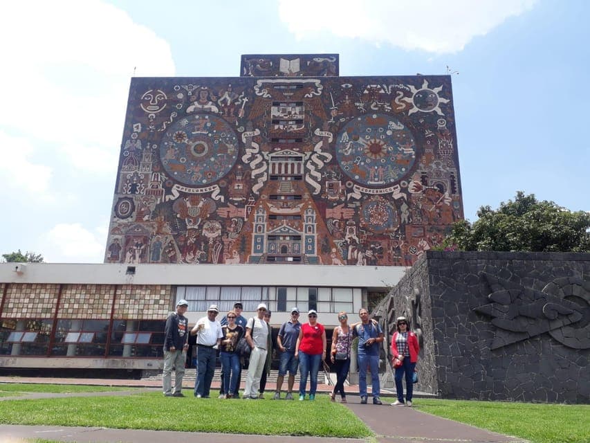 Xochimilco & Coyoacan. Mexico City. Private Tour Gallery Image 1