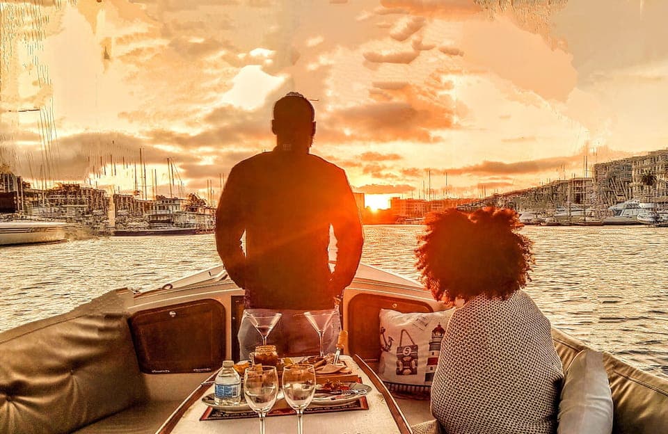 Marina Del Rey: Romantic Cruise, Dinner Charcuterie or Sushi Gallery Image 2