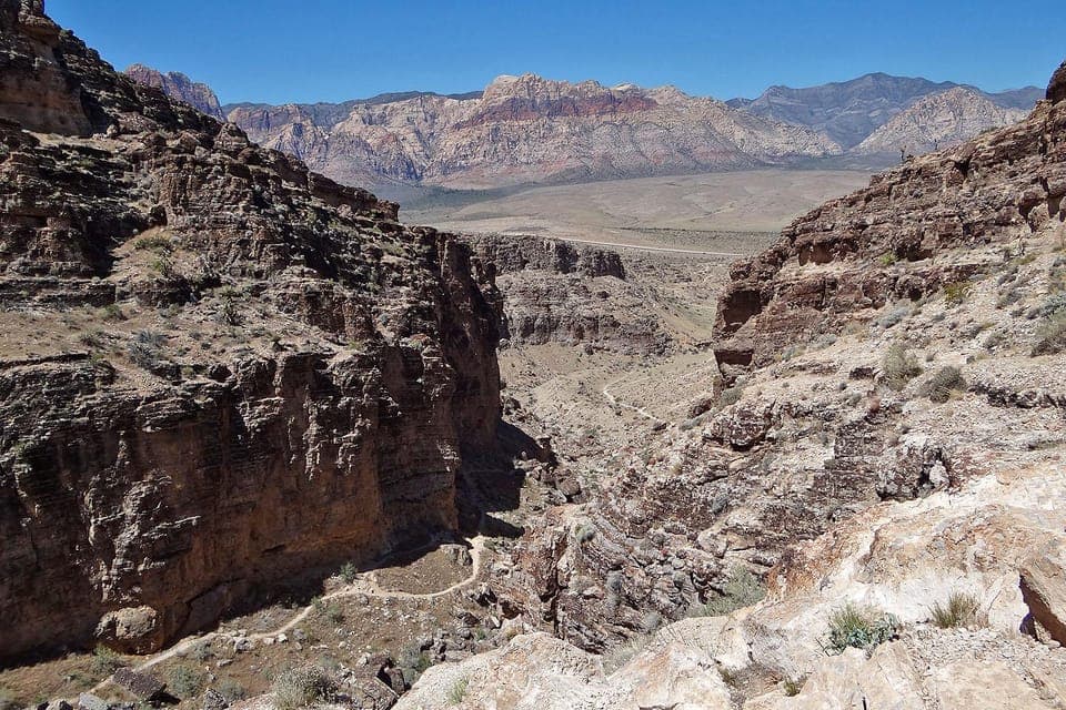 Las Vegas Red Rock Canyon Hiking Adventure & Secret Cave Gallery Image 3