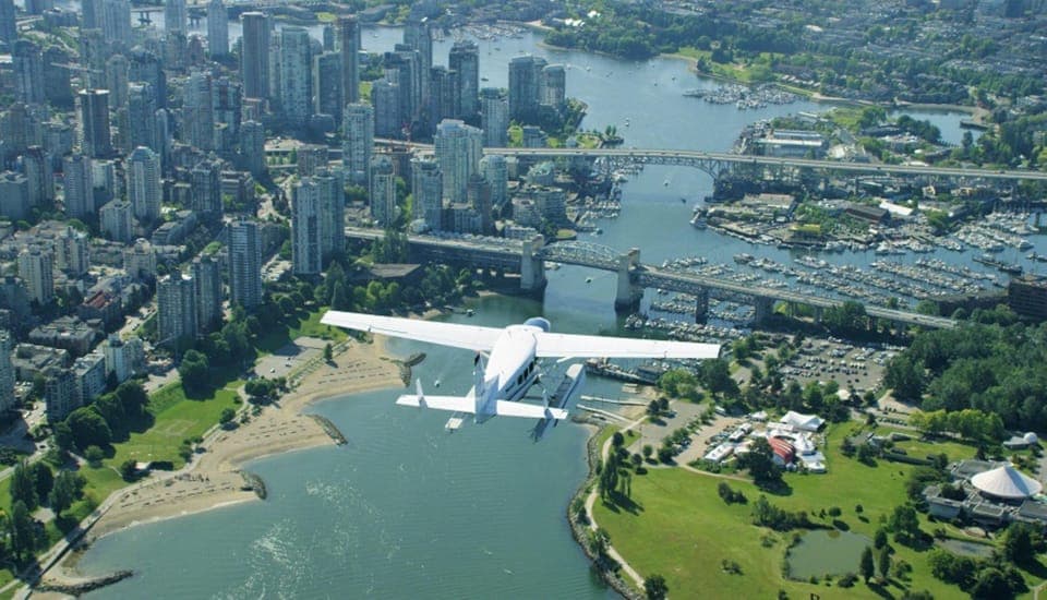 City Skyline Scenic Seaplane Flight Gallery Image 3
