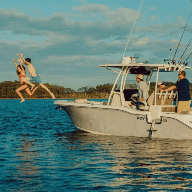 T/T Trilogy - 24’ Family Sportsman Gallery Image 3