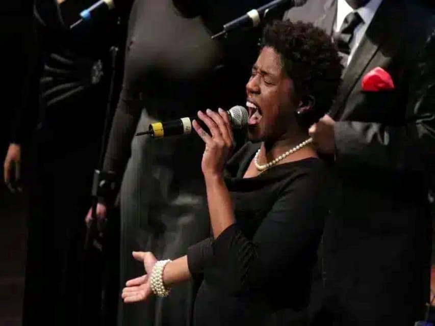 Harlem Gospel Mass and Neighborhood Tour Gallery Image 4