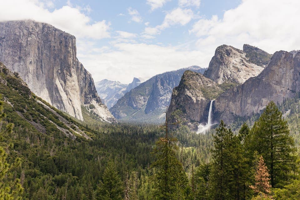 40. Yosemite National Park Guided Day Trip - Image 40