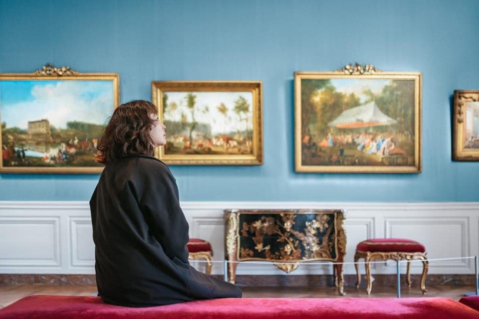 Versailles: Entry ticket & Private Apartments VIP Tour Gallery Image 2
