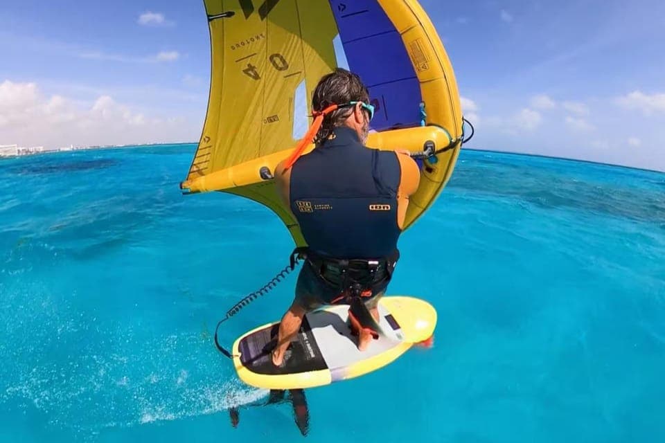 2-Hour Kitesurfing or Wingfoiling Course Gallery Image 3