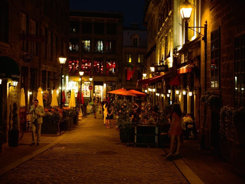 Old Montreal at Twilight Walking Tour Gallery Image 4