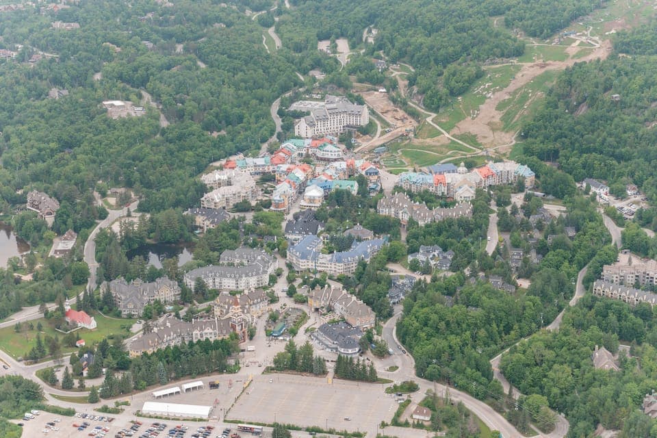 Mont Tremblant: Helicopter Tour with Optional Stopover Gallery Image 2