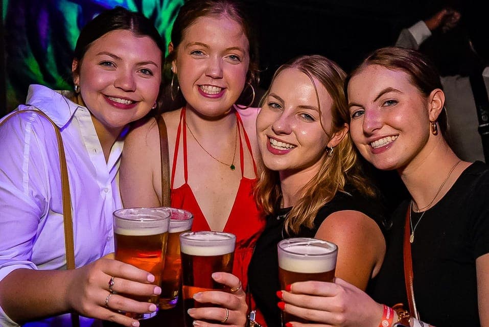 Guided Pub Crawl Miami and Club Entry Wynwood Gallery Image 2