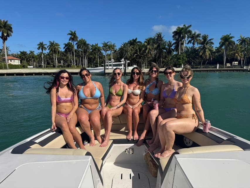 Guided Boat Tour with Champagne Gallery Image 4