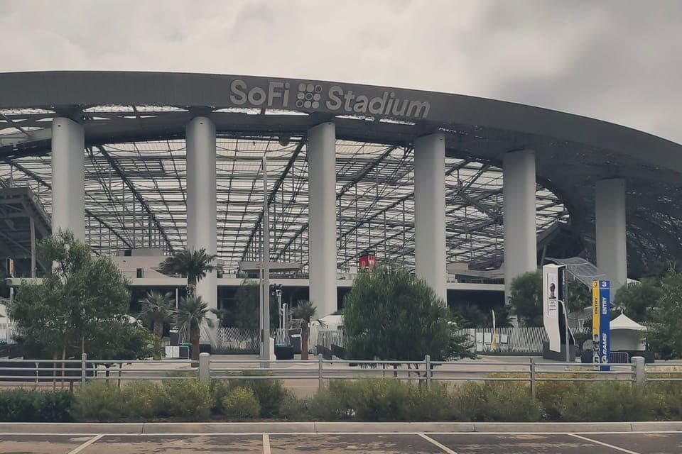 LA Rams NFL Game Ticket at SoFi Stadium Gallery Image 2