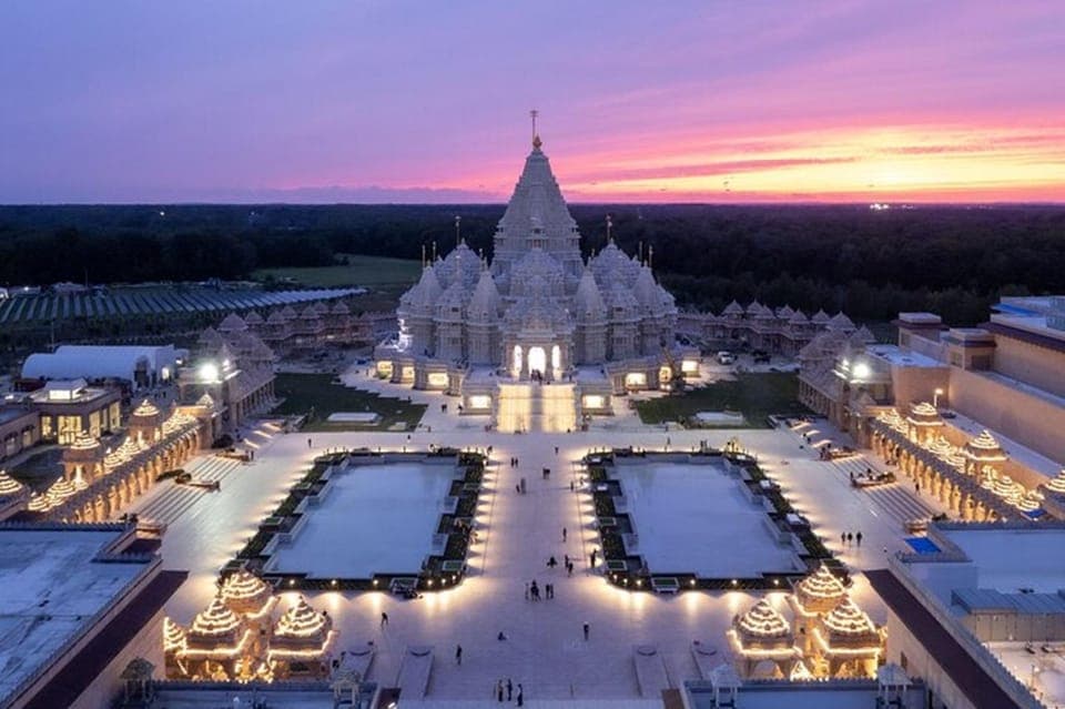 From NY: BAPS Shri Swaminarayan 1-Day Tour - Image 6
