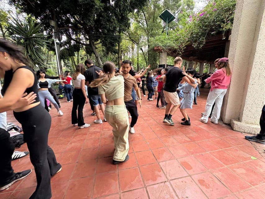 Salsa and Bachata Dance Class with a Local Gallery Image 3