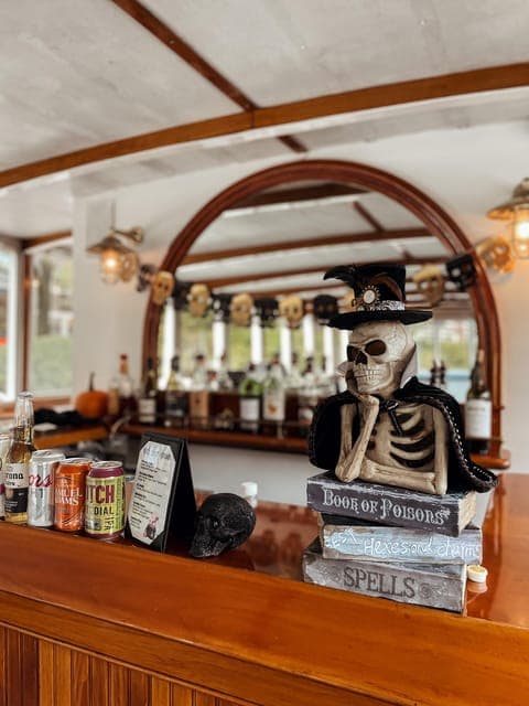 Cambridge: Haunted Charles River Cruise Gallery Image 2