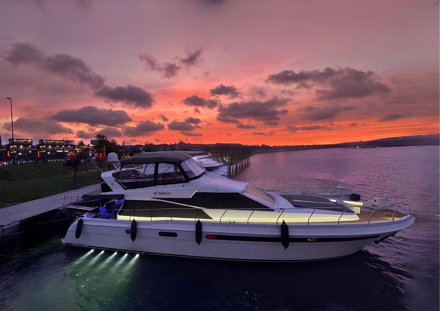 Istanbul: Sunset or Day Small-Group Yacht Cruise with Snacks - Image 5