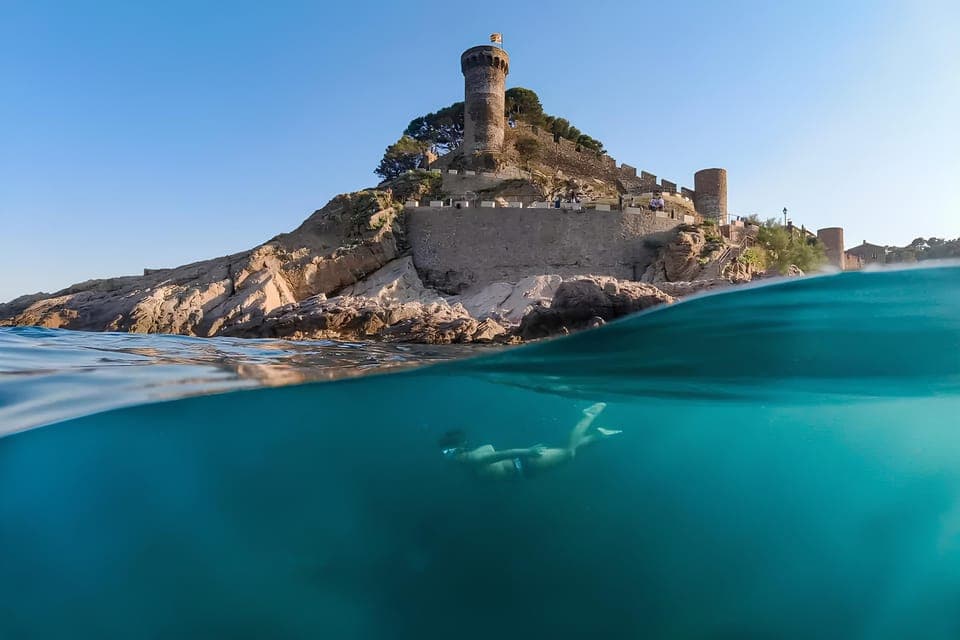 15. Explore Costa Brava & Tossa de Mar: Trails, snorkel & meal - Image 15