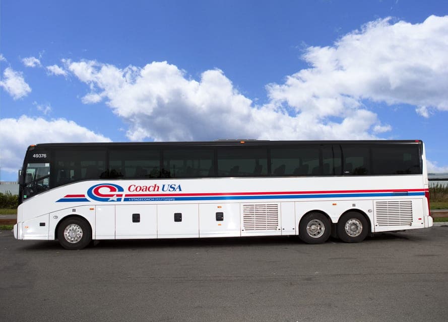 44. Airport transfer between Chicago O'Hare and Milwaukee - Image 44
